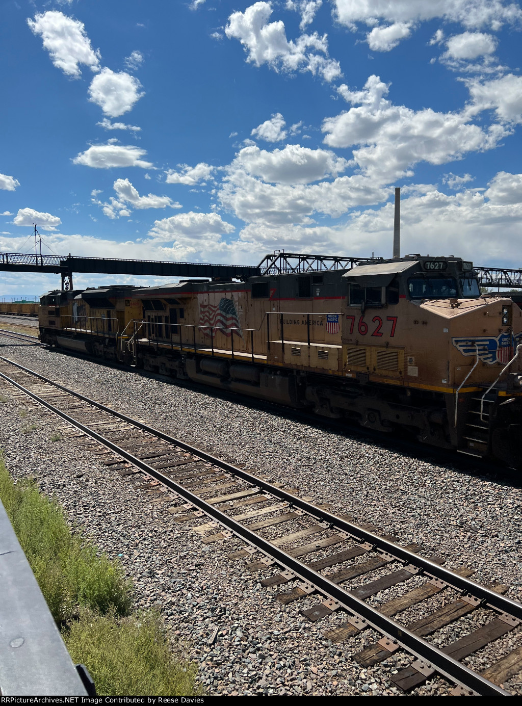 UP 8822/7627 passing through Laramie